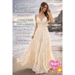 Boutique Boho Lace Maxi Dress NWT Size M Cottagecore 3 Tiered